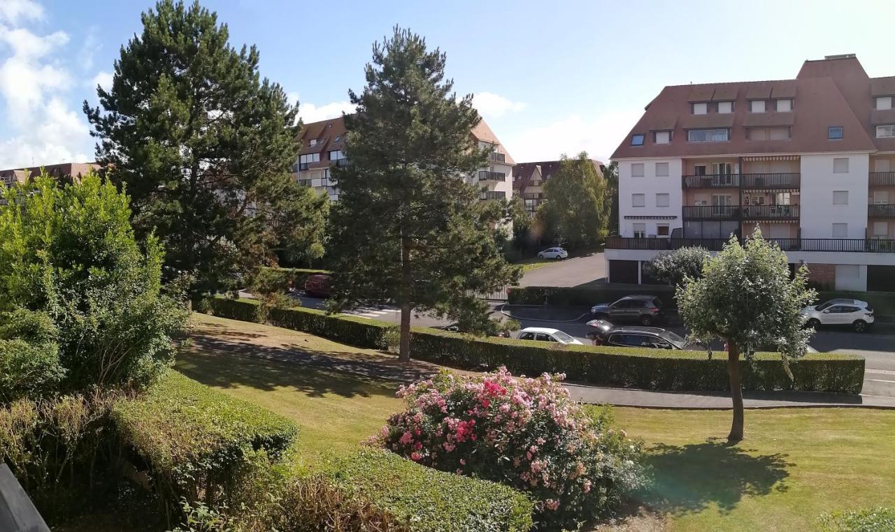 Appartement 2 Pieces Entierement Renove Villers-sur-Mer Luaran gambar