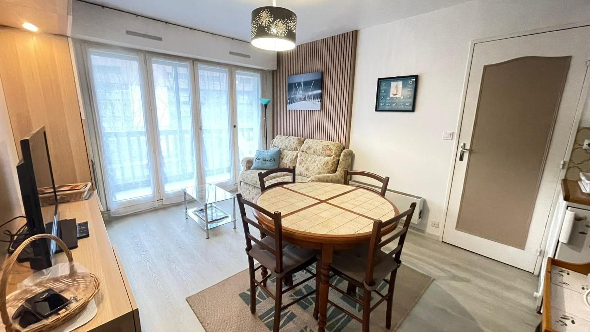 Appartement 2 Pieces Entierement Renove Villers-sur-Mer Luaran gambar